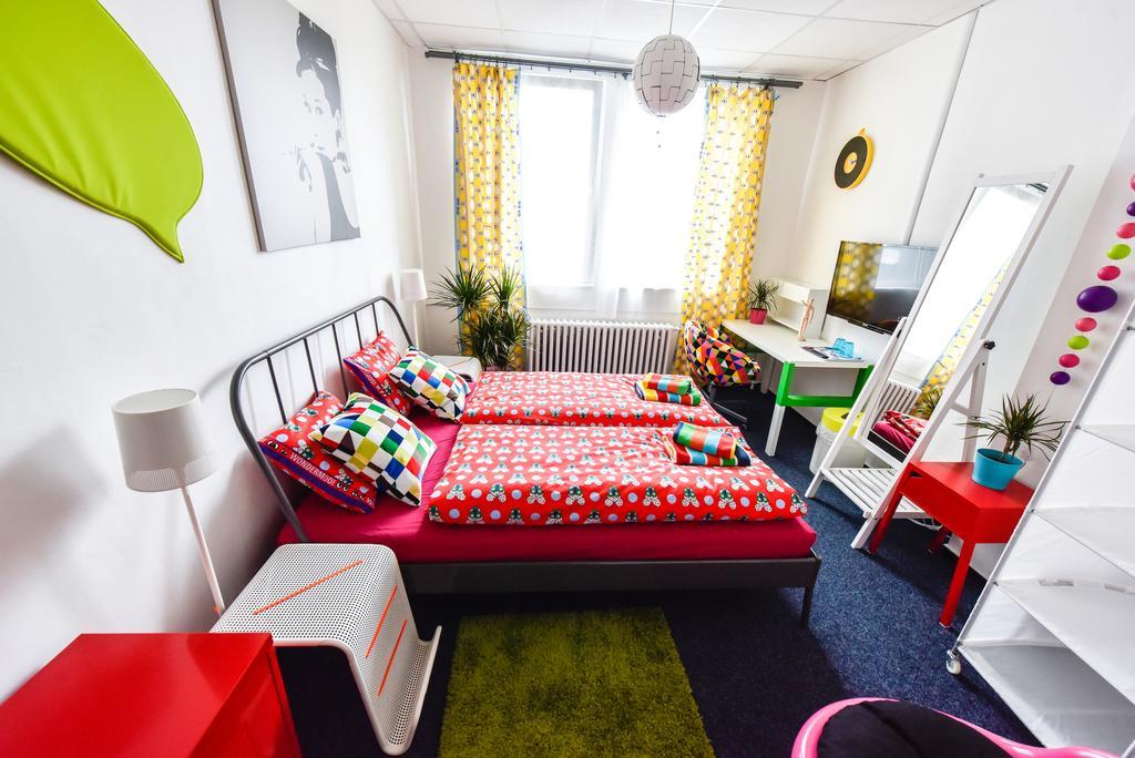 City Hostel Brno Modrice Bagian luar foto