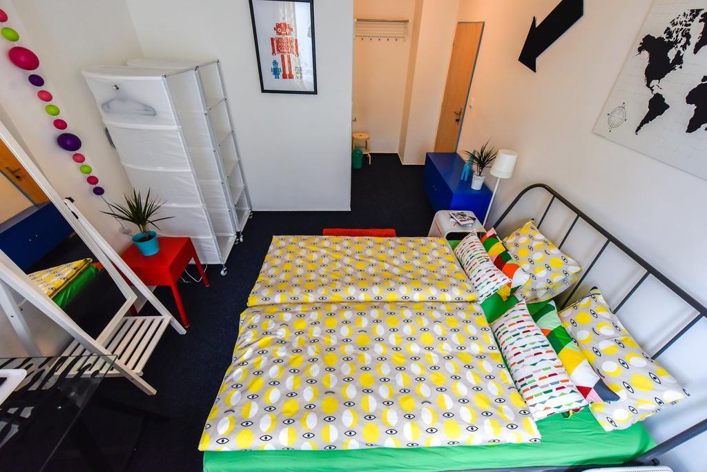 City Hostel Brno Modrice Bagian luar foto