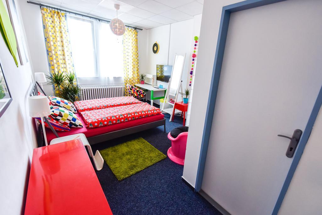 City Hostel Brno Modrice Bagian luar foto