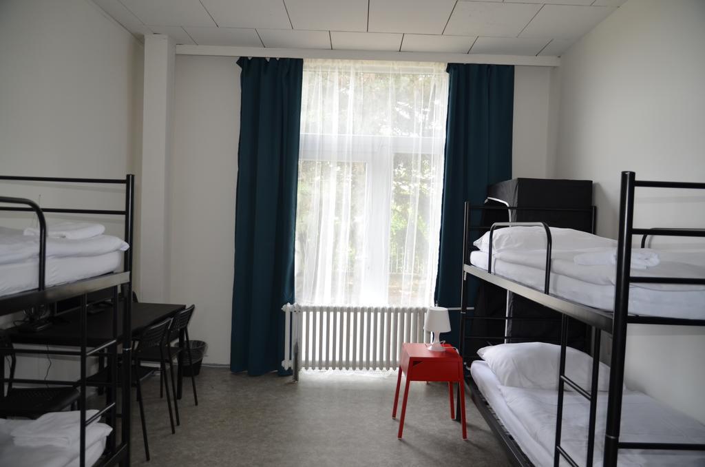 City Hostel Brno Modrice Bagian luar foto