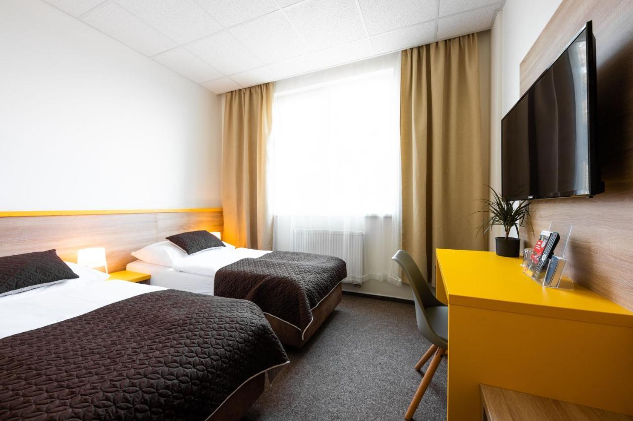 City Hostel Brno Modrice Bagian luar foto